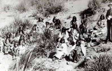 Die letzten der Flüchtlinge nach der endgültigen Niederlage von Geronimo